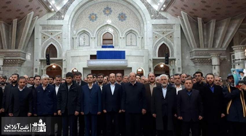 حضور کارکنان و مدیران صنعت نفت در حرم مطهر حضرت امام خمینی ( ره)