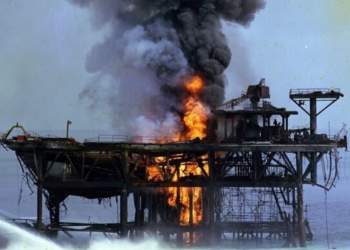 حمله به سکوی نفتی ایرانی | نفت آنلاین